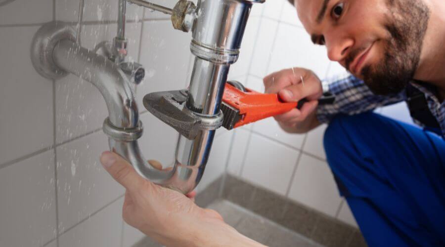 Professional Tankless Water Heater Installation in De Leon, TX